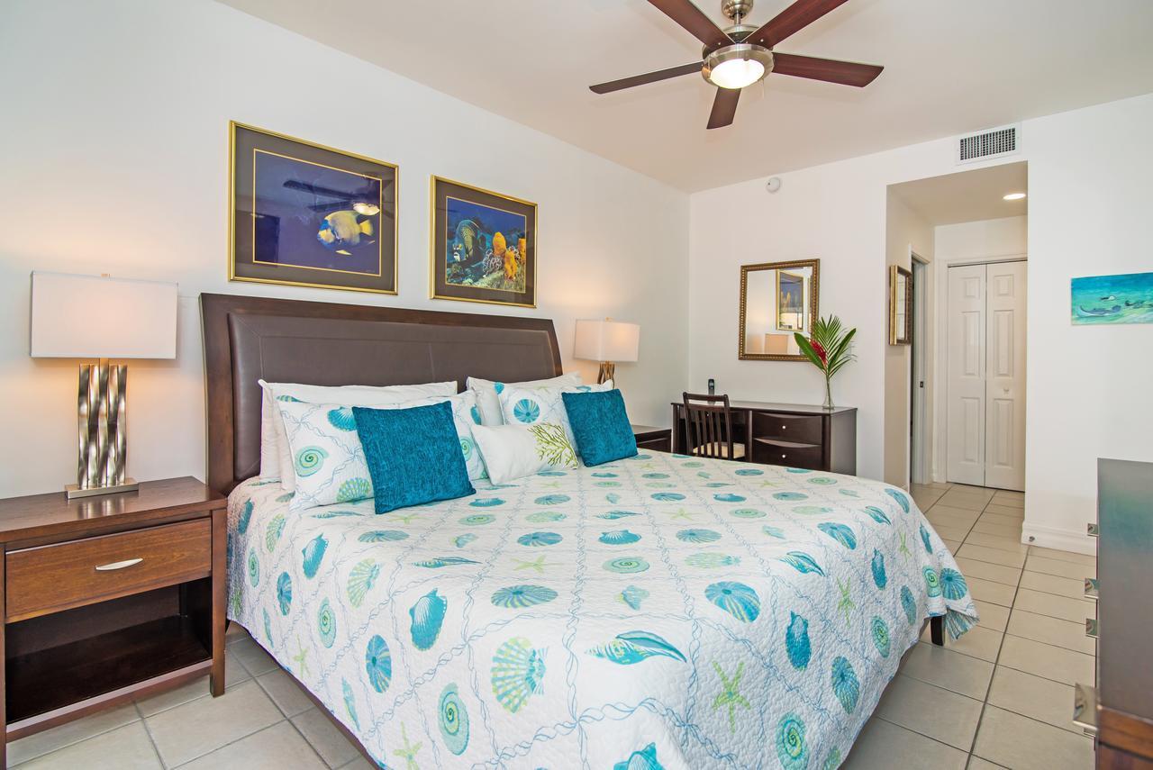 Regal Beach Club George Town Room photo